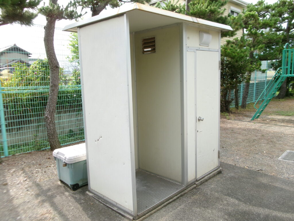 長良川河口堰周辺のトイレの画像